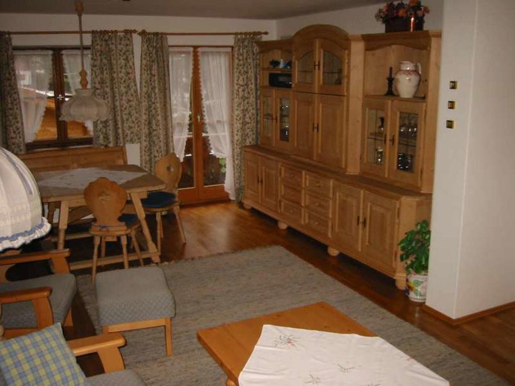 Familien-Bauernhof-Berghammer Rottach-Egern Ruang foto