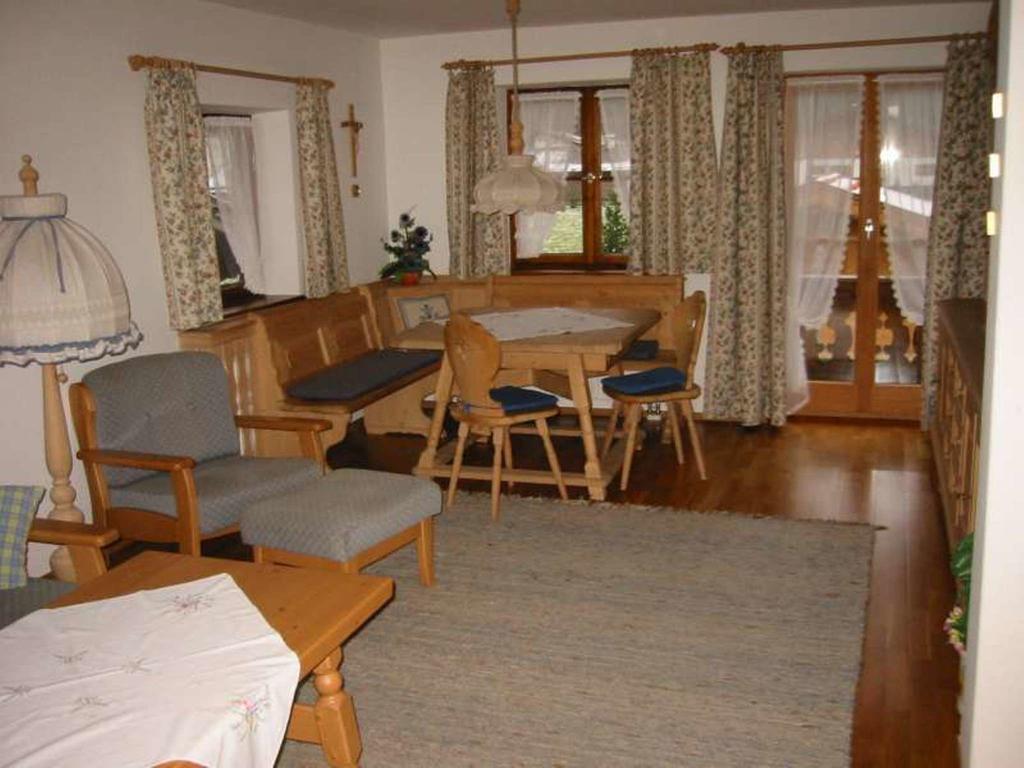 Familien-Bauernhof-Berghammer Rottach-Egern Ruang foto