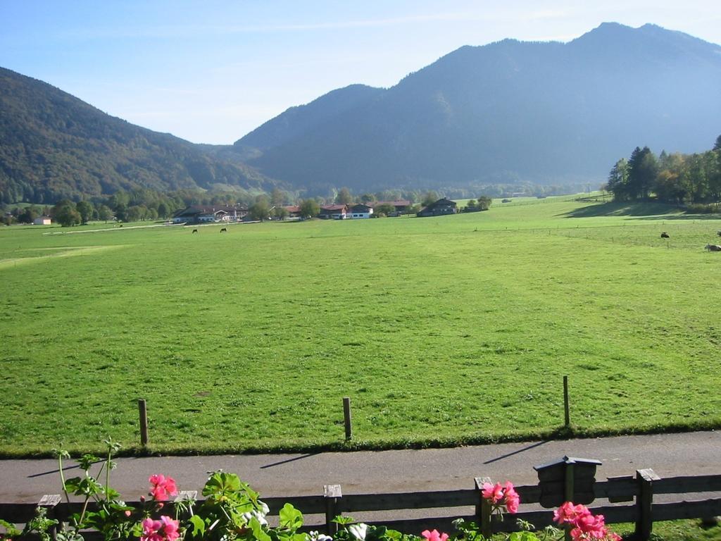 Familien-Bauernhof-Berghammer Rottach-Egern Ruang foto